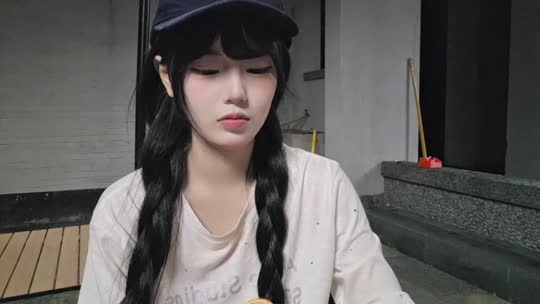小镇首富冲百守
