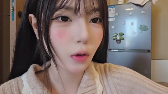 小镇首富打三字徽章