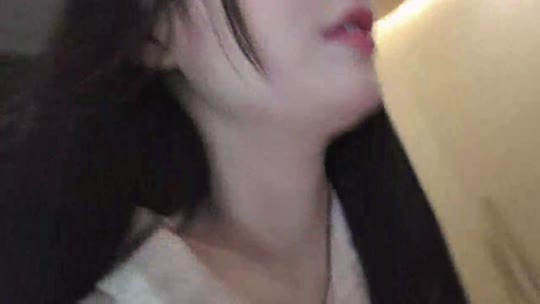 小镇首富打三字徽章