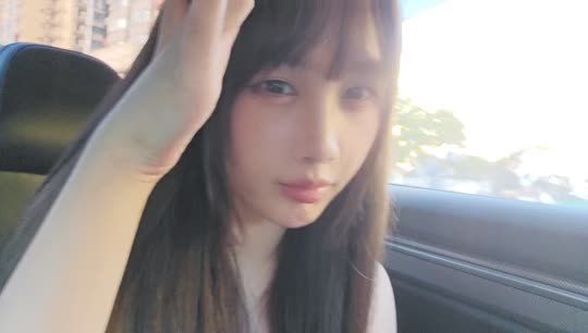 去染头发咯