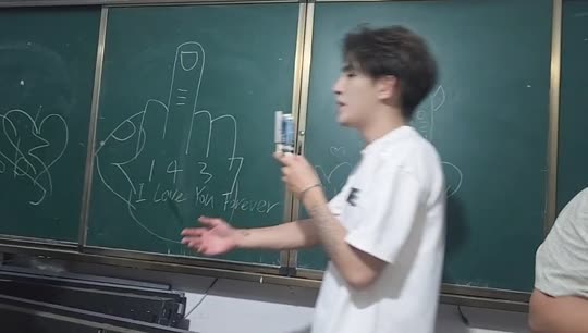 神奇小学。寻宝大作战