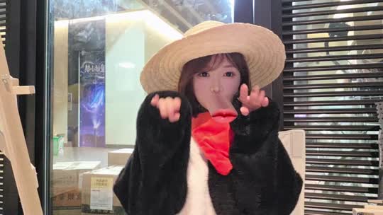 去漫展看妹妹