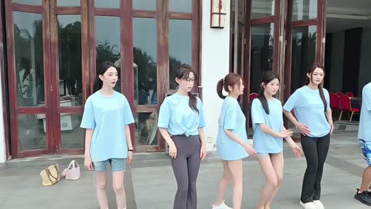 开播第一天798抱抱组