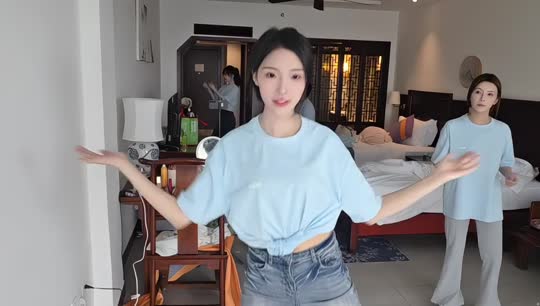开播第一天798抱抱组