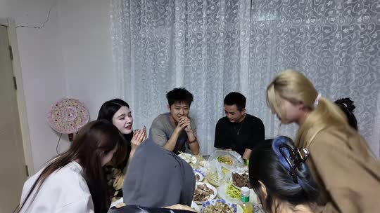 一个朋友在看