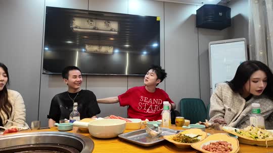 一个朋友在看