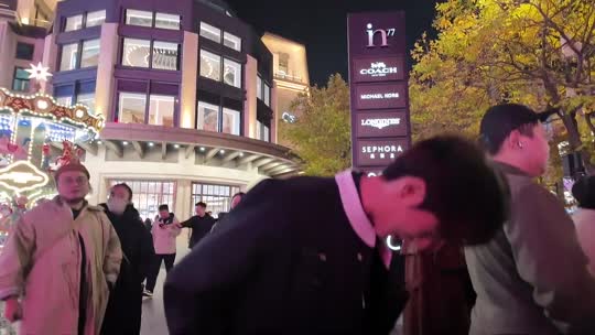 纯情男大