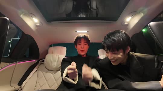 纯情男大