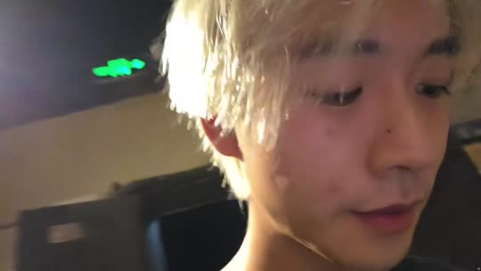 恭喜陌白哥荣升超皇