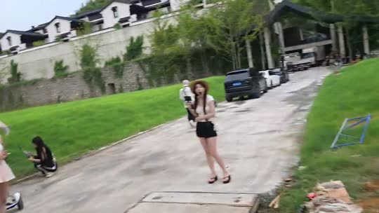 来了