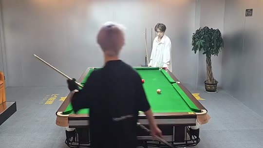 去找童哥打球