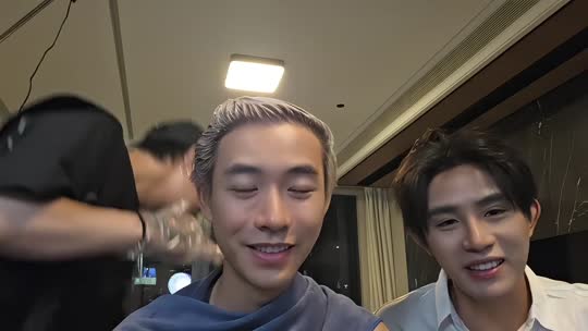 开会！！！