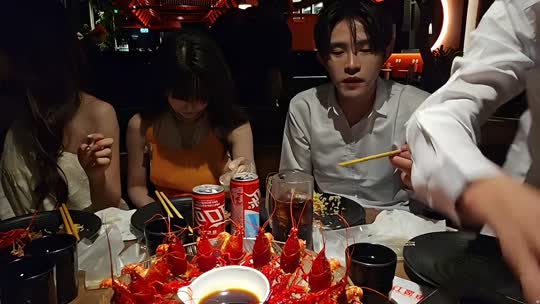 恭喜可爱小猪哥荣升帝皇～