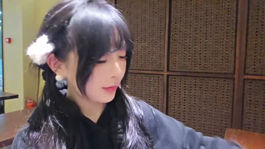新人第一天KTV直播