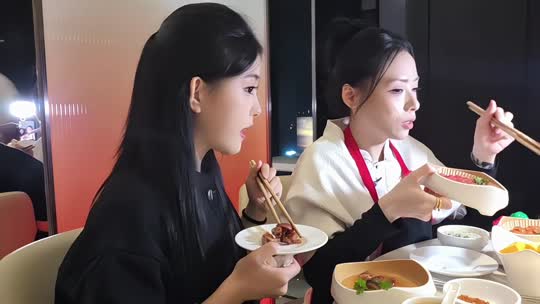 和猪猪姐在杭州一日游