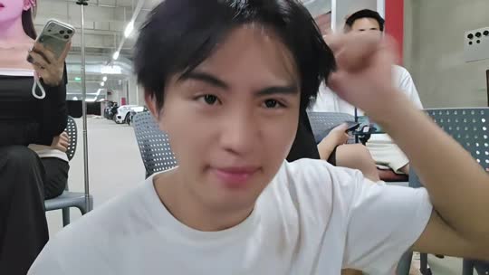 童话小镇鱼塘主