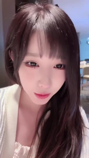 是的我是周童潼请开蓝光食用