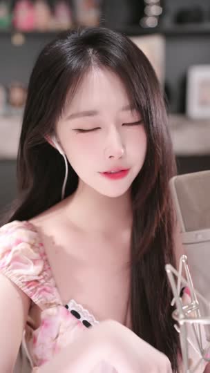 是的我是周童潼请开蓝光食用