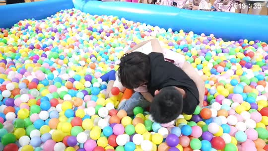 运动会D2精彩回放中，19_30足球赛