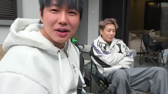 童话小镇欢乐喜剧人
