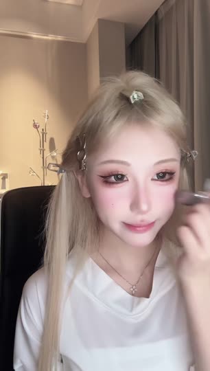 蒲一彤🌷正在直播